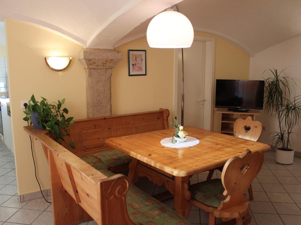 Comfy Apartment In Weissig With Garden Екстериор снимка